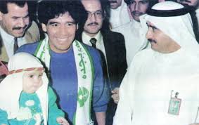 Diego maradona serait pressenti pour reprendre la sélection palestinienne, selon divers médias du golfe. Entre Diego Maradona Et Le Monde Arabe Une Histoire Passionnelle Jeune Afrique
