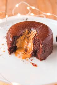 Mi Cuit Au Chocolat Cœur Coulant Au Beurre De Cacahuete Beurre De Cacahuete Gateaux Et Desserts Gateau Gourmand
