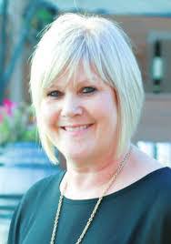 Rachel Oaks's Instagram, Twitter & Facebook