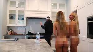 YouTubers Lauren Dascalo and Daisy Keech Spend The Whole Day Nude To Prank  Public - LADbible