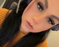 Maria Monello's Instagram, Twitter & Facebook