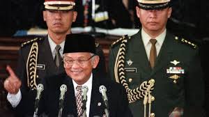 Sarat Makna Kata Kata Bijak Bj Habibie Ini Bisa Jadi Motivasi Hidup