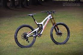 Santa Cruz V10 White Light Ning Custom Bike By Www Bikeinsel Com