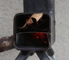 Successful rocket stoves have been made of steel pipe (stove pipe), clay, cinder the other two cinder blocks are used for the chimney and need to be broken so that they make an eight inch square. Prepping 101 Cheap Small Diy Rocket Stove Cooking Gunsamerica Digest