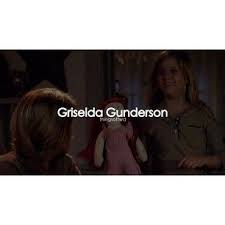 ходячие мертвецы сезон 7 The Walking Dead Season 8 Instagram Photo By Thingsoftwd Griselda Gunderson Mikas Little Doll I Miss Mika She Was So Cute And Didn T Deserve To Die Thewalkingdead Twd Mikasamuels