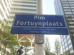 Volgende week is het op de kop af vijftien jaar geleden dat pim fortuyn bekend maakte dat hij actief zou gaan worden in de nederlandse politiek. Pim Fortuyn Wikipedia