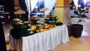 Bunga emas restaurant is a fine dining malay eatery in the royale chulan hotel kl with a decidedly regal air that is perfect for diners looking for something extra special. Bunga Emas Restaurant Reviews Food Drinks In Kuala Lumpur Trip Com