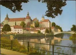 Schöne, zentrale wohnungen gibt es in der altstadt mit unterschiedlicher wohnfläche und anzahl der zimmer. Neuburg Donau Buch Gebraucht Kaufen A02kwc2z01zz4