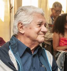 Manzano o el hombre que sale de la palabra › Feria Internacional del Libro  › Granma