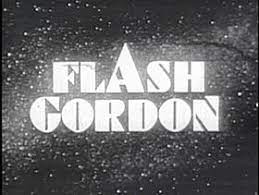 L'artista sbaraglia subito la concorrenza con la perfezione del suo tratto prima, e con il delicato equilibrio con cui mescola, nelle sue storie, fantascienza, pulp, romanticismo e sottile erotismo. Flash Gordon Wikipedia