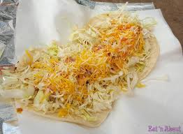 Esse prato é pra apreciadores de um bom peixe e tbm de pimenta. Jawz Fish Tacos Truck Kihei Maui Eat N About