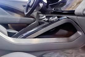 New Electric Jaguar I Pace Crossover Concept Is The Brand S Future Live Photos Suv Jaguar Console Centrale