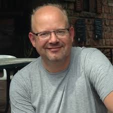 Sandra Witz's Instagram, Twitter & Facebook