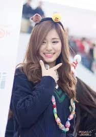 Chou tzuyu archery, chou tzuyu archery hair flip, chou tzuyu hot, chou tzuyu smile this video does not belong to me. Twice Tzuyu Archery Smile