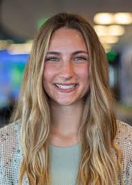 Elizabeth Rader's Instagram, Twitter & Facebook