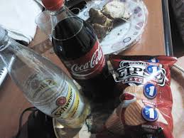Cips Kola Sveps Girl Photography Poses Photography Poses Food