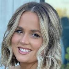 Leah Faust's Instagram, Twitter & Facebook