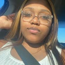 Danielle Tiffith (@DanielleTiffith)