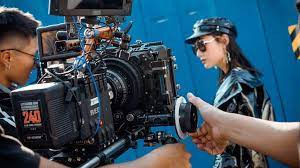 Rock band rimba bara continues to struggle in the music industry that is full of political games. Film Production Company Malaysia Mbrella Films
