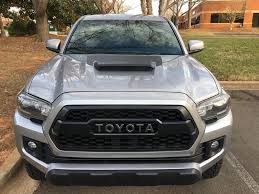 This truck i am interested in has no hood scoop. 3rd Gen Trd Pro Style Hood Scoop Decal Shipping Now Tacoma World