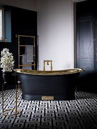Black And Gold Art Deco Bathroom Black White Gold Bathroom With Classic Details But The Whole Impact Is Very Modern Bathroom Design Small Bathroom Interior Design Black And Gold Bathroom