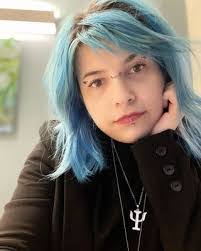 Sheila Baez's Instagram, Twitter & Facebook