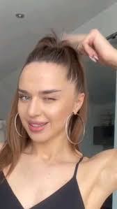 Miranda Lowry's Instagram, Twitter & Facebook