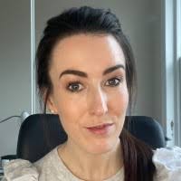 90+ perfiles de «Aveen»