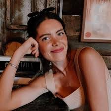 Sydney Pryor's Instagram, Twitter & Facebook