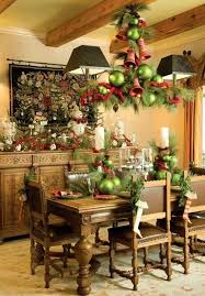 40+ fabulous christmas dining room decorating ideas february 29, 2016 anne walker decorations 0 more than to impress guests and visitors, the dining room is the best play to be a family celebrating the joyous season and the birth of our lord. 37 Stunning Christmas Dining Room Decor Ideas Digsdigs