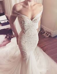 Letztlich suchte sie sich dann zwei aus! Mermaid Stil Off Die Schulter Gericht Schleppe Hochzeitskleid Mit Spitze Perlen Dresstells Com