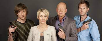 It is designed as a focal point for art, with plenty of exhibitions everywhere through the mall. K 11 Am Sat 1 Vorabend Bereits Abgesetzt Wiederholungen Der Scripted Crime Doku Konnten Nichts Reissen Tv Wunschliste