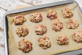 Scopri ricette, idee per la casa, consigli di stile e altre idee da provare. Fruitcake Cookies With Bourbon