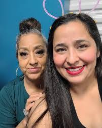 Lori Moye's Instagram, Twitter & Facebook