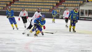 Определился состав сборной украины на чемпионат мира по хоккею. Sbornaya Ukrainy Po Hokkeyu S Myachom Oderzhala Pervuyu Pobedu Na Chempionate Mira Unian