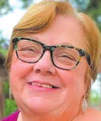 Cynthia Gerlach's Instagram, Twitter & Facebook