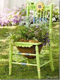 Pin By Aline Guy On Petal Pushers Creative Gardening Garden Projects Spring Diy