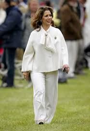 'why is racing important to the uae and its heritage?' Pin De Susan Wolf Wolf En Haya Ht Mohammed Rsm 1 Hussein De Jordania Jordania Madre