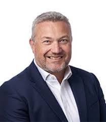 Nick Nicholson's Instagram, Twitter & Facebook