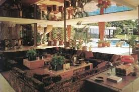 Katharine's eponymous design studio was established over 15 years ago and continues to create groundbreaking luxury interior designs for a global client base. 1970 Sunken Living Room Retro Home Decor Retro Interior Design