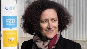 Réduction de 20 km/h des vitesses maximales autorisées. France La Secretaire D Etat A L Ecologie En Exces De Vitesse Lors D Un Pic De Pollution