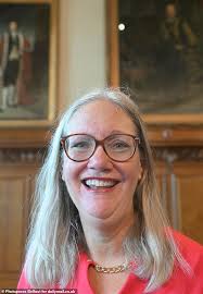 Belfast's 'bon voyage' to passengers stuck