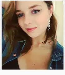 Jaime Landry's Instagram, Twitter & Facebook