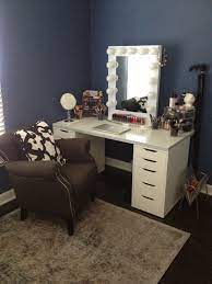 Pin By Andrea Tinoco On Makeup Storage Vanity Ideas Bedroom Vanity Set Bedroom Vanity With Lights Ikea Vanity Table