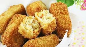 Jika selama ini moms hanya mengenal nugget instan yang berisi daging ayam di supermarket, moms bisa coba membuat nugget sendiri di rumah dengan bahan lain, seperti nugget tahu. Resep Nugget Tahu Sutera Lembut Enak Lifestyle Fimela Com