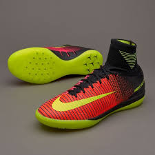 Hasil gambar untuk sepatu futsal nike