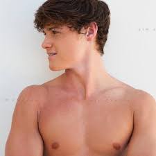 Liam Hudson (@LiamHudson6)