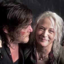 The Walking Dead Daryl Y Carol Beso