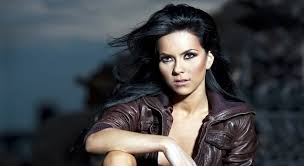 Not only do you get to listen to music, but you also get to upload your own songs, audio files and audio. Inna Feat J Balvin Cola Song Midi Kar Download Karaoke Free Gratis