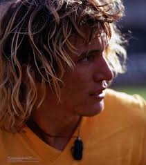 My favourite Brazilian left back of all time, had a fantastic 1974 world  cup tournament, francisco marinho R.I.P 10 years 2day ⚽️🏐⚽️👍